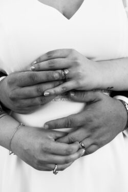 Photographie de mariage - détails - alliances Photographe de mariage - Sarah Cruchet - scphotographiebordeaux